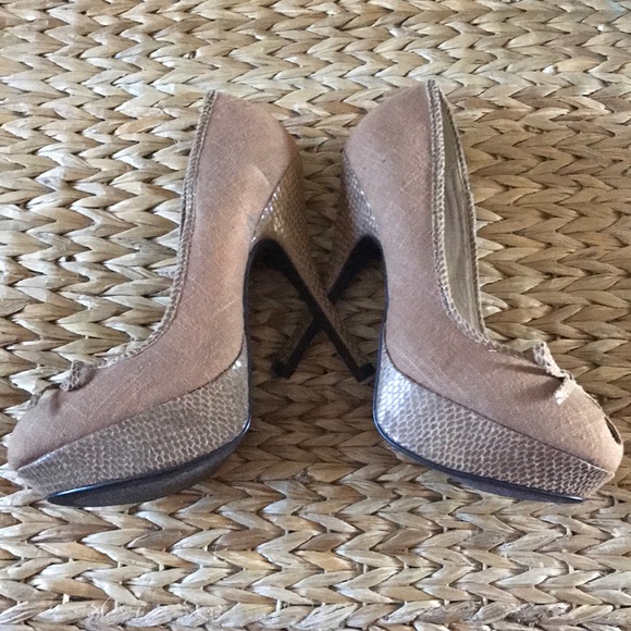 CHARLOTTE RUSSE Tan Camel Peep Toe Platform Shoes - Picture 3 of 8